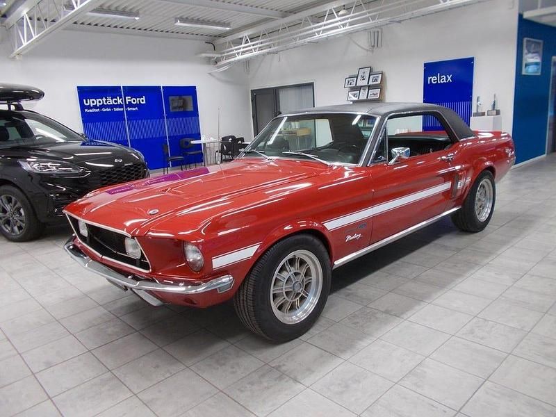 Begagnad Ford Mustang GT 235 HK (172 kW) 1968 Candy apple red Sedan