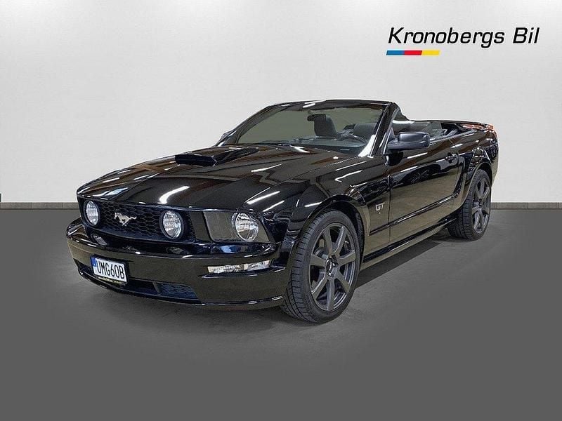 Svart Begagnad 2008 Ford Mustang GT Cab | 219 500 kr (Superpris) - Bild 1/4