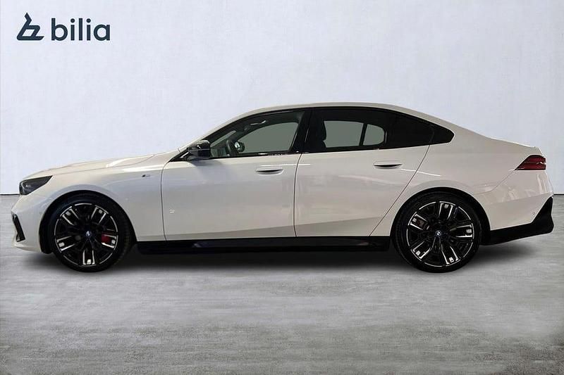 Begagnad BMW i5 M Sport 442 kW (601 HK) 2023 Vit Sedan