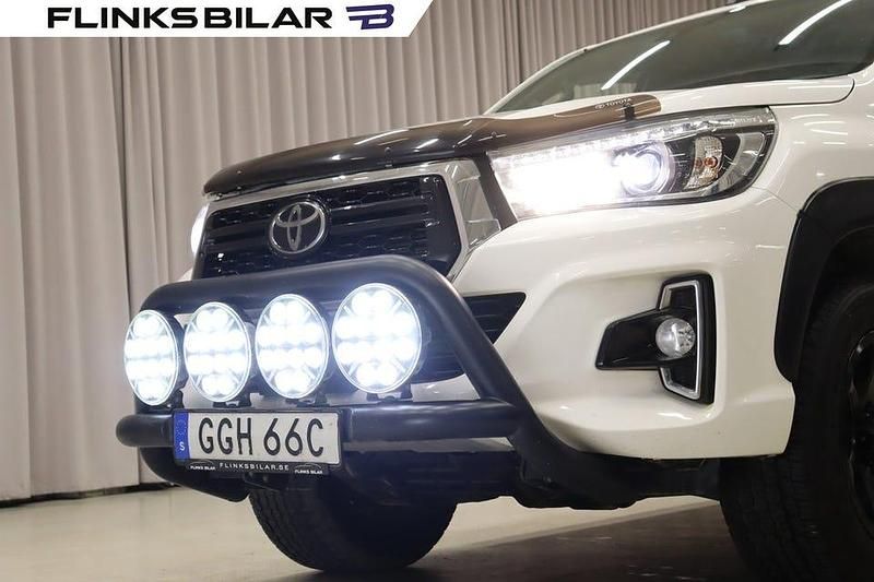 Begagnad Toyota HiLux 150 HK (110 kW) 2019 Vit Pickup