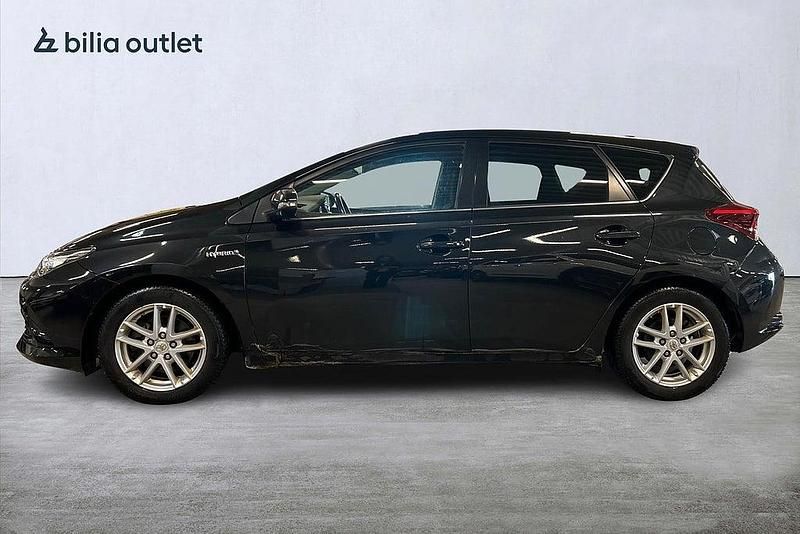 Begagnad Toyota Auris 99 HK (72 kW) 2018 Svart Halvkombi