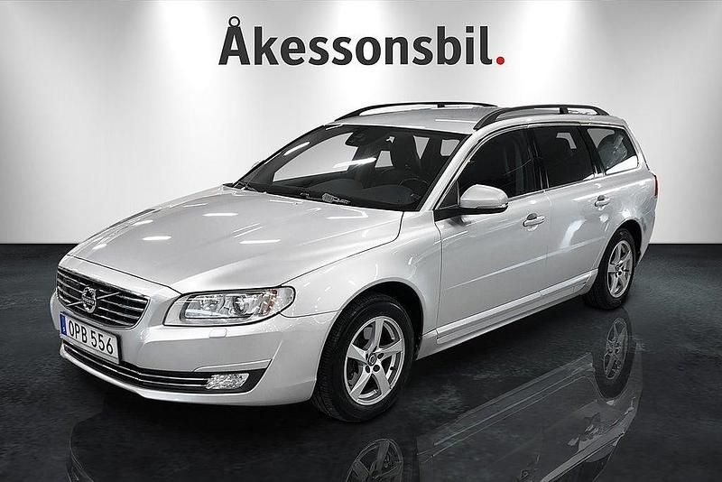 Silver Begagnad 2016 Volvo V70 Momentum Kombi | 199 000 kr (Dyr) - Bild 1/4