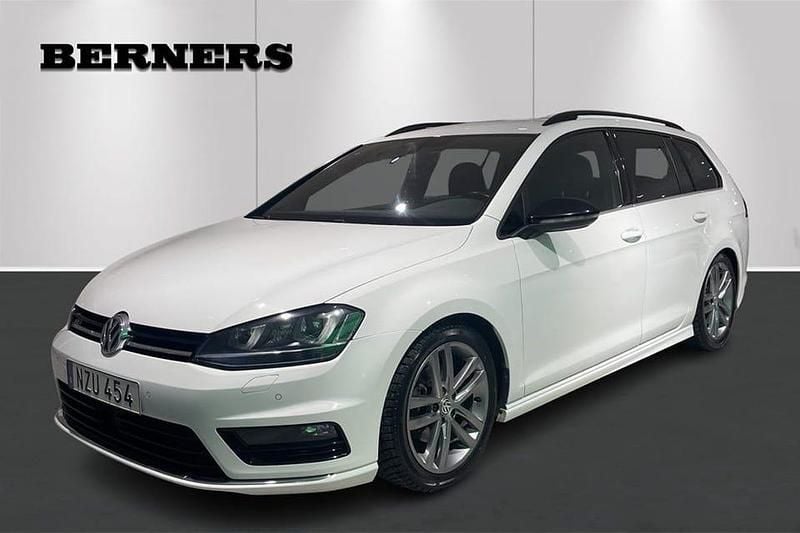 Vit Begagnad 2015 VW Golf VII R-line Kombi | 109 900 kr (Marknadspris) - Bild 1/4