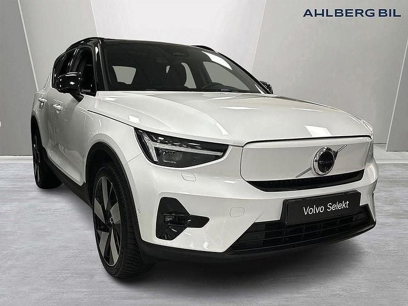 Vit Begagnad 2023 Volvo XC40 Ultimate SUV | 479 500 kr - Bild 1/3