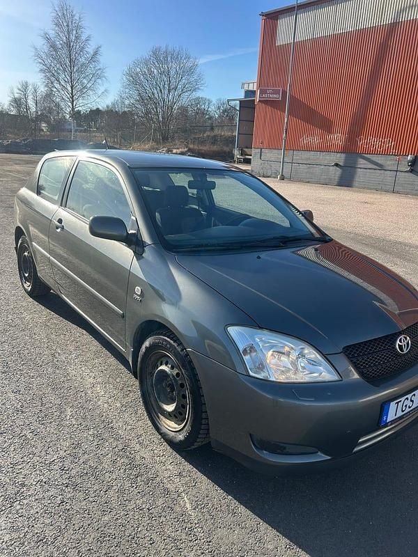 Begagnad Toyota Corolla 97 HK (71 kW) 2002