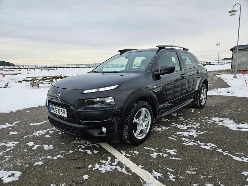 Begagnad Citroën C4 Cactus PureTech 82 HK (60 kW) 2016 Halvkombi