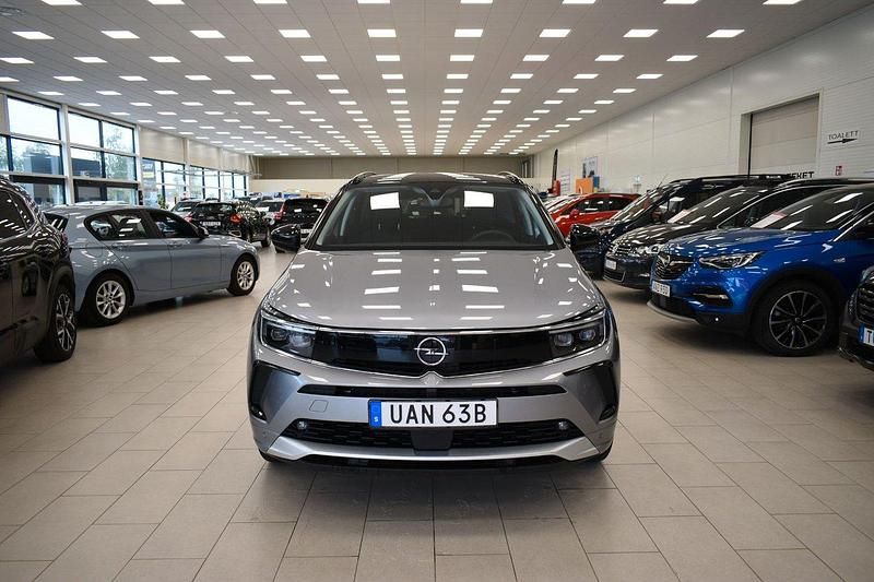Grå Begagnad 2024 Opel Grandland X Ultimate SUV | 299 900 kr - Bild 1/4
