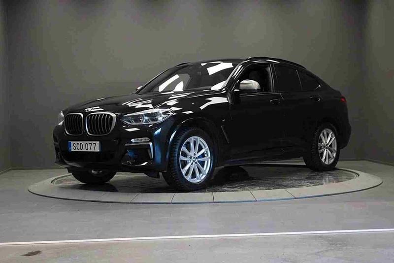 Svart Begagnad 2019 BMW X4 M Sport SUV | 399 000 kr - Bild 1/1