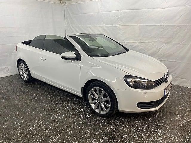 Begagnad VW Golf Cabriolet Comfortline 160 HK (117 kW) 2012 Silver Cab