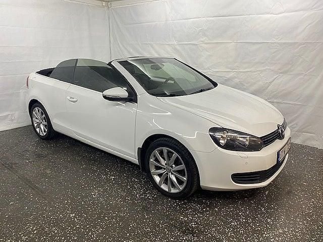 Silver Begagnad 2012 VW Golf Cabriolet Comfortline Cab | 99 900 kr - Bild 1/4