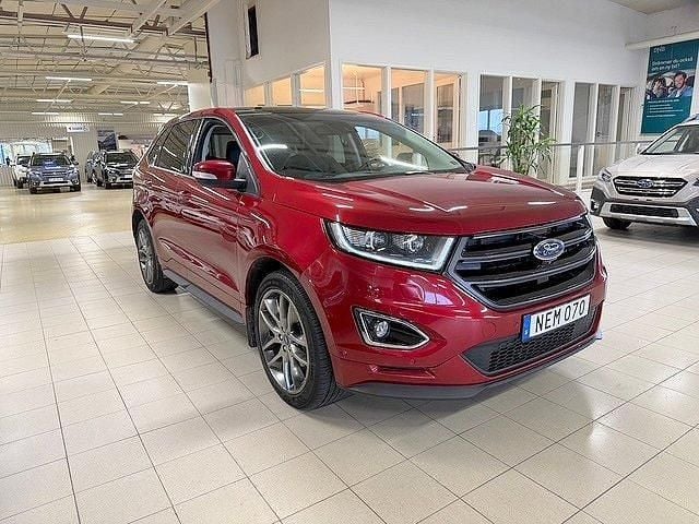 Röd Begagnad 2016 Ford Edge Sport SUV | 229 000 kr (Marknadspris) - Bild 1/4
