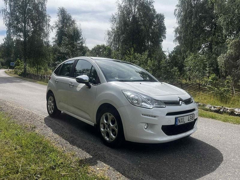 Vit Begagnad 2013 Citroën C3 Halvkombi | 39 900 kr (Marknadspris) - Bild 1/3