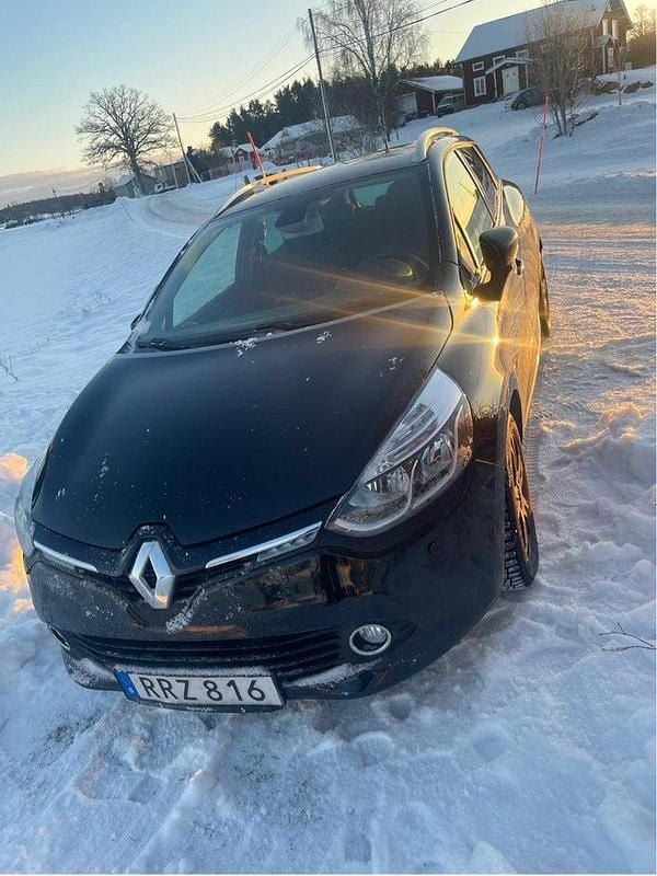 Svart Begagnad 2015 Renault Clio GrandTour Kombi | 55 000 kr (Superpris) - Bild 1/2