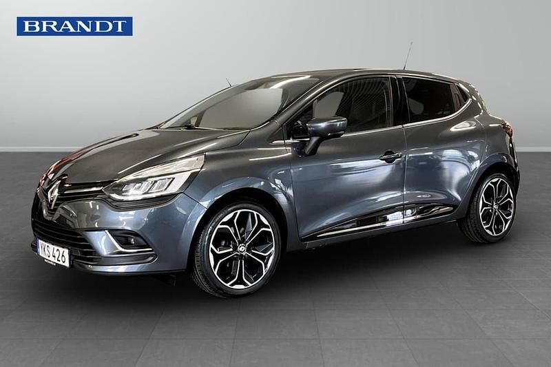 Grå Begagnad 2017 Renault Clio IV Intens Halvkombi | 94 900 kr (Marknadspris) - Bild 1/3