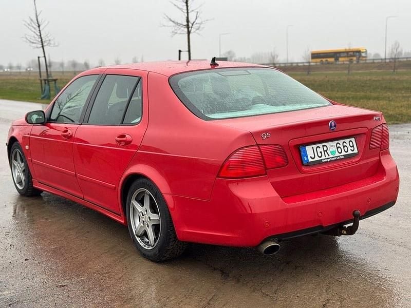 Begagnad Saab 9-5 Aero 260 HK (191 kW) 2007 Röd Sedan