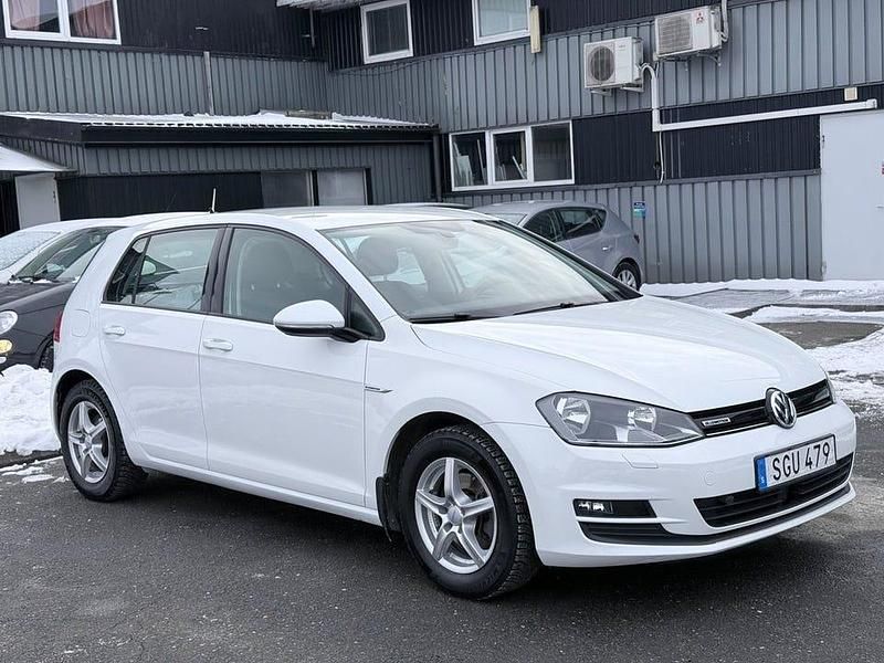 Begagnad VW Golf VII 110 HK (80 kW) 2017 Vit