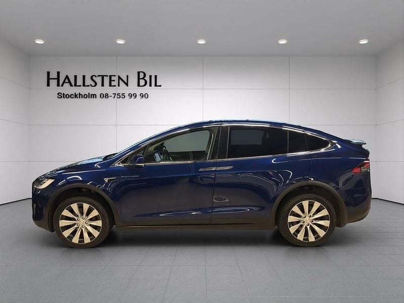 Blå Begagnad 2017 Tesla Model X SUV | 299 000 kr (Superpris) - Bild 1/4