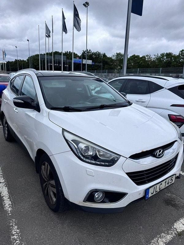 Vit Begagnad 2014 Hyundai ix35 Premium SUV | 88 888 kr (Bra pris) - Bild 1/4