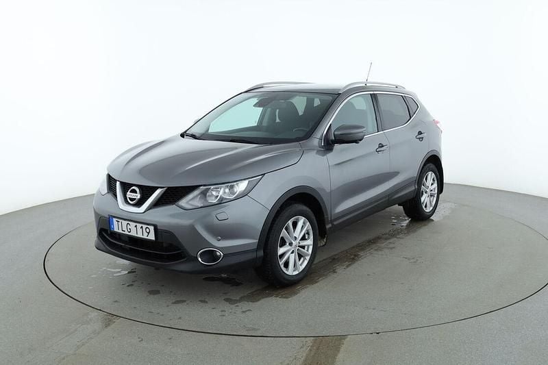Grå Begagnad 2016 Nissan Qashqai Acenta SUV | 124 000 kr (Marknadspris) - Bild 1/3