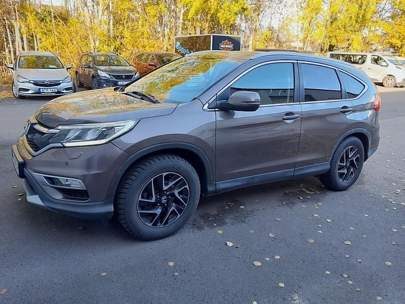 Ljusbrun Begagnad 2017 Honda CR-V SUV | 146 900 kr (Marknadspris) - Bild 1/4