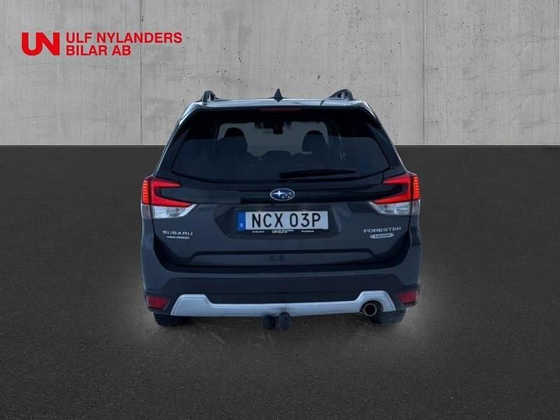 Begagnad Subaru Forester Active 150 HK (110 kW) 2019 Grå SUV