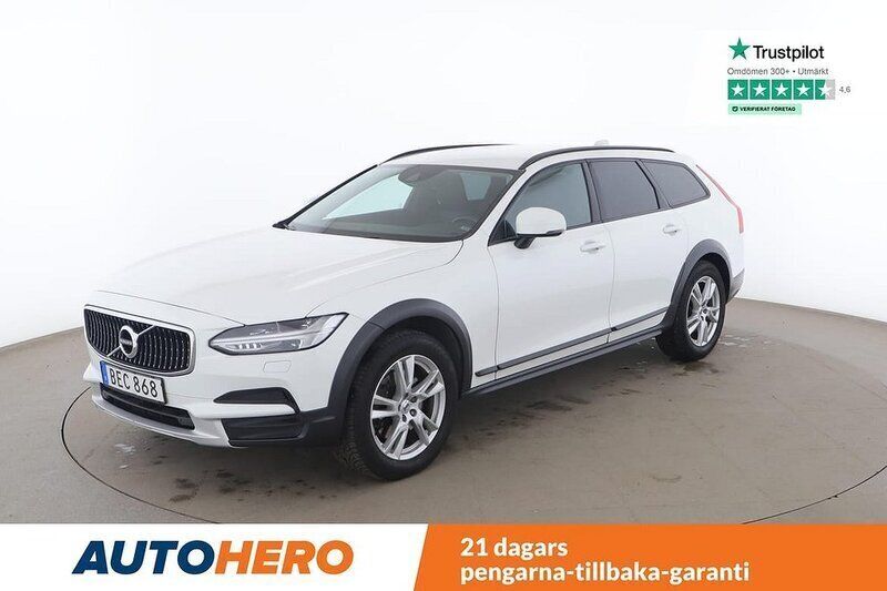 Vit Begagnad 2018 Volvo V90 CC Kinetic Kombi | 252 000 kr (Bra pris) - Bild 1/4