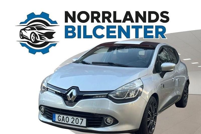 Begagnad Renault Clio IV 90 HK (66 kW) 2013 Silver Halvkombi