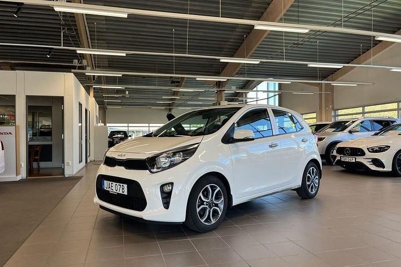 Vit Begagnad 2022 Kia Picanto Advance Halvkombi | 156 900 kr (Marknadspris) - Bild 1/4