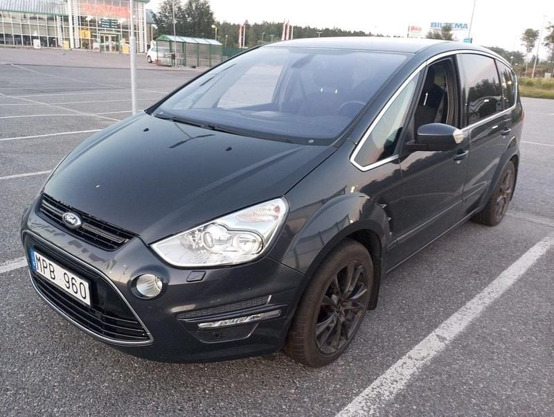 Grå Begagnad 2010 Ford S-MAX S Minibuss | 79 900 kr (Marknadspris) - Bild 1/4