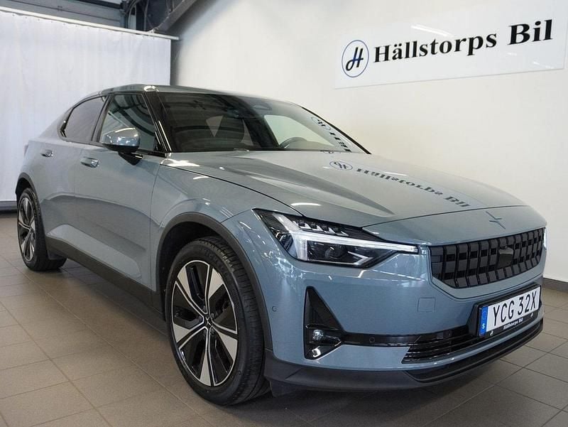 Grå Begagnad 2023 Polestar 2 Standard Range Single Motor Sedan | 299 900 kr (Bra pris) - Bild 1/4