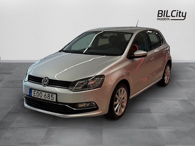 Silver Begagnad 2016 VW Polo Halvkombi | 94 900 kr (Marknadspris) - Bild 1/4