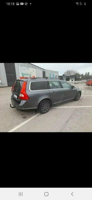 Begagnad Volvo V70 Momentum 109 HK (80 kW) 2010 Grå Kombi