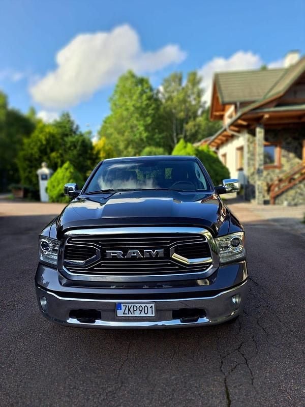 Begagnad 2018 Dodge Ram Pickup | 395 000 kr (Marknadspris) - Bild 1/4