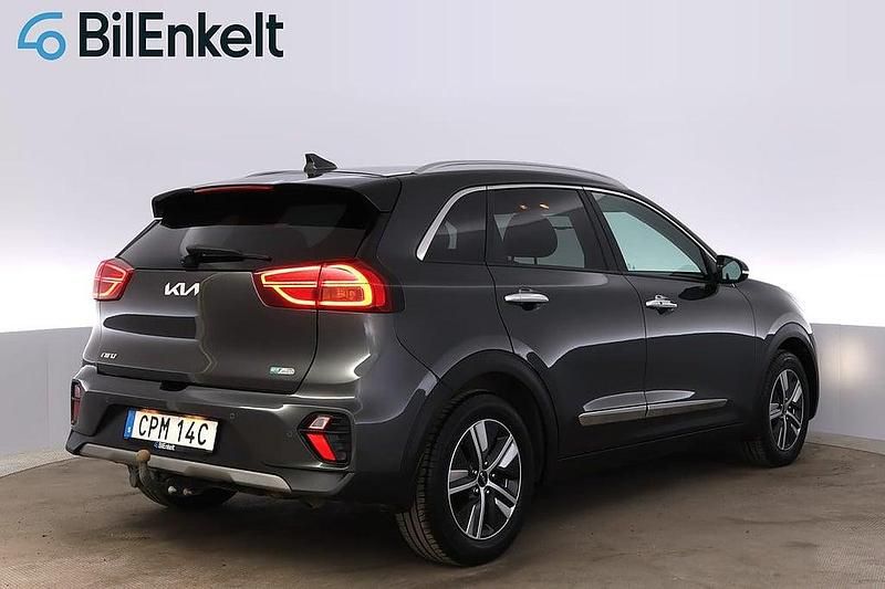 Begagnad Kia Niro Advance 105 HK (77 kW) 2021 Grå SUV