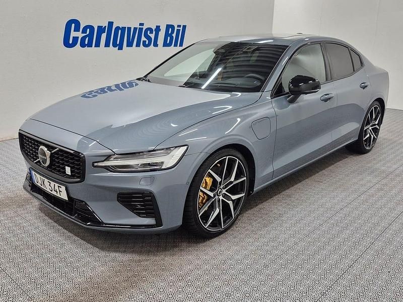 Thunder grey metallic Begagnad 2024 Volvo S60 Sedan | 585 000 kr - Bild 1/4