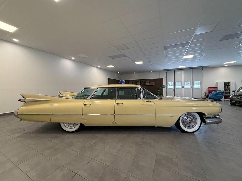 Begagnad Cadillac Serie 62 330 HK (242 kW) 1959 Gotham gold