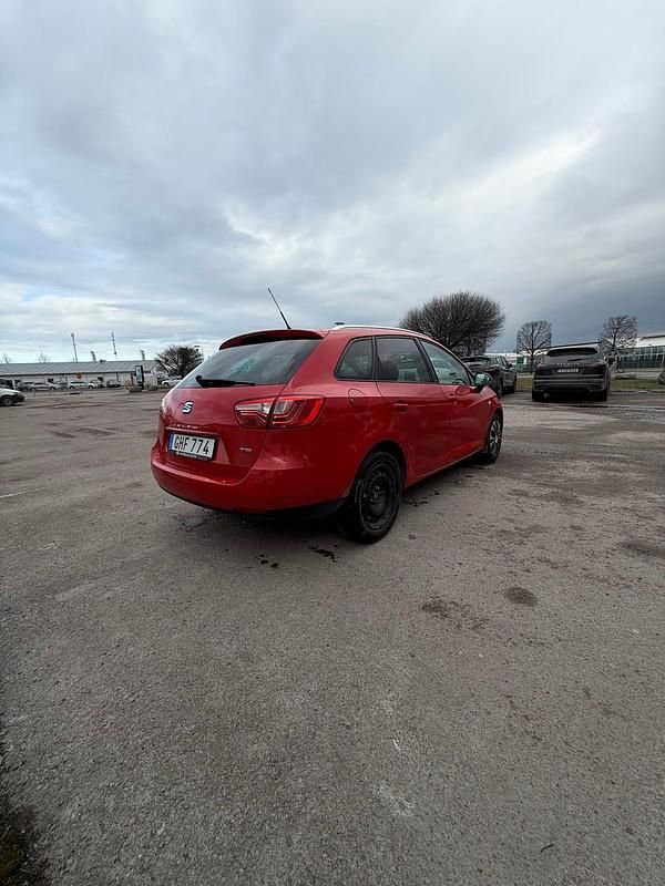 Begagnad Seat Ibiza 105 HK (77 kW) 2015