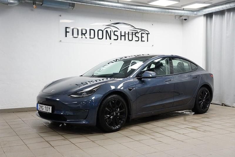 Begagnad Tesla Model 3 Long Range AWD 324 kW (441 HK) 2021 Grå Sedan