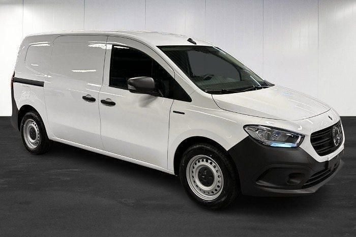 Begagnad Mercedes eCitan 89 kW (122 HK) 2024 Vit