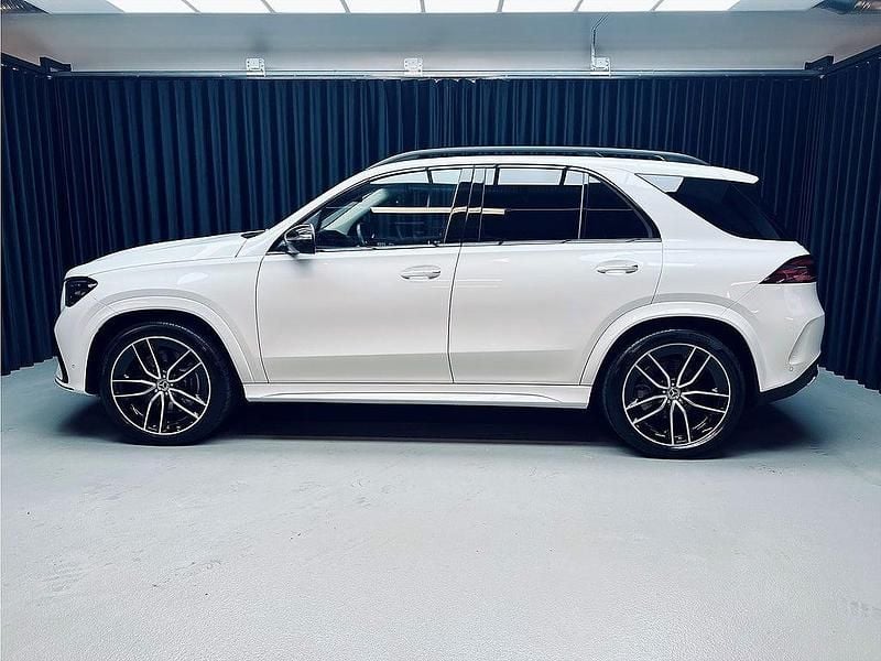 Begagnad Mercedes GLE450 AMG AMG 367 HK (269 kW) 2024 Vit SUV