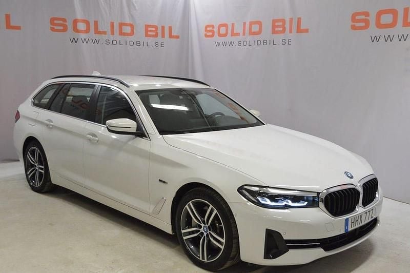 Begagnad BMW 530 292 HK (214 kW) 2022 Vit Kombi