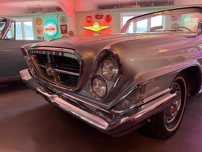 Begagnad Chrysler 300 375 HK (275 kW) 1961 Silvermetallic Cab