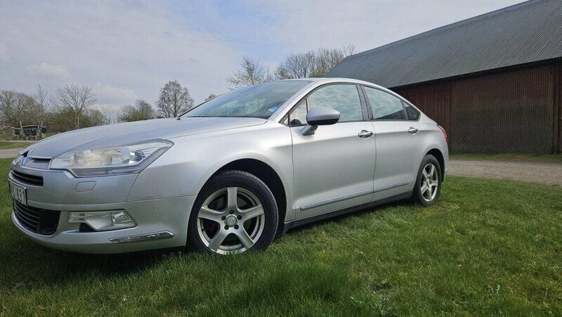 Silver Begagnad 2009 Citroën C5 Sedan | 29 500 kr (Marknadspris) - Bild 1/4