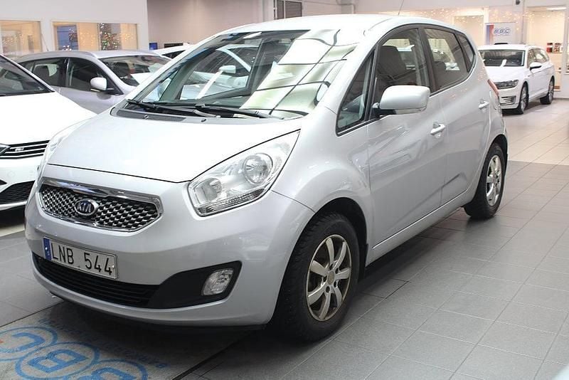 Silver Begagnad 2011 Kia Venga Comfort Halvkombi | 41 900 kr (Bra pris) - Bild 1/4