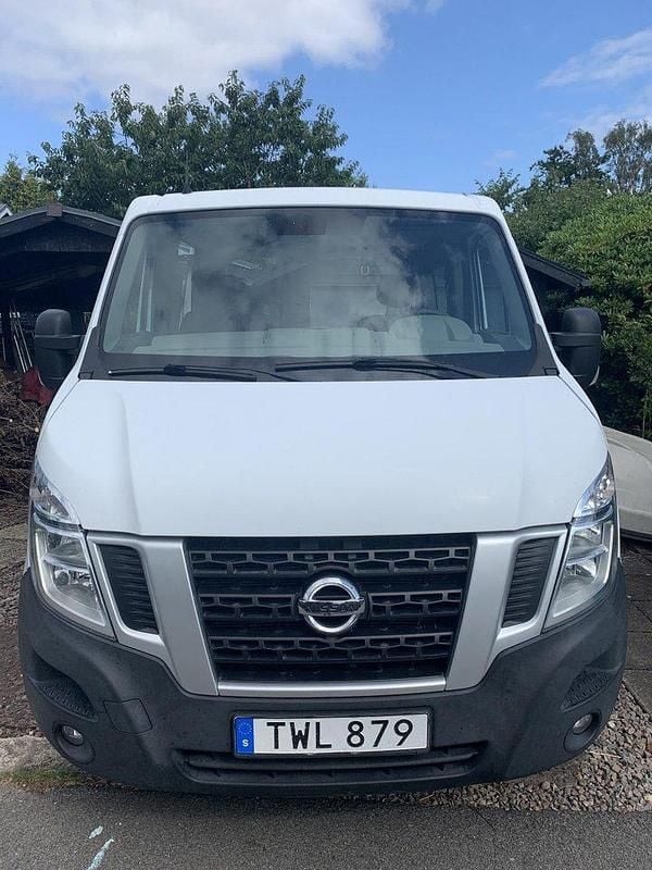 Vit Begagnad 2016 Nissan NV400 Van | 165 000 kr (Marknadspris) - Bild 1/4