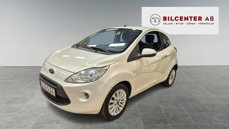 Vit Begagnad 2015 Ford Ka Titanium Halvkombi | 64 900 kr - Bild 1/4