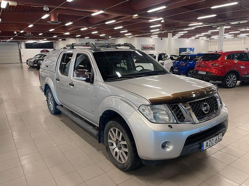 Silver Begagnad 2013 Nissan Navara Pickup | 59 000 kr (Bra pris) - Bild 1/4