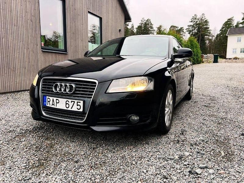 Begagnad 2009 Audi A3 Sportback Comfort Halvkombi | 51 000 kr (Bra pris) - Bild 1/4