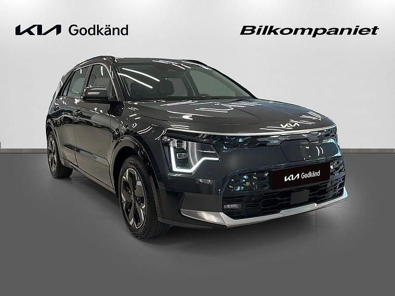 Begagnad Kia e-Niro 152 kW (207 HK) 2022 Grå SUV