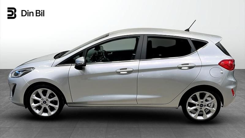Begagnad Ford Fiesta Titanium 101 HK (74 kW) 2017 Grå Halvkombi